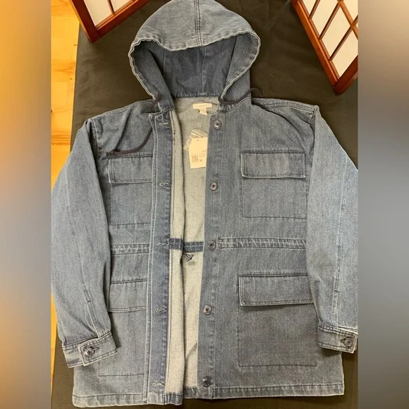 Forever 21 NWT Women's Blue Denim hooded Jacket pockets relaxed fit Size M - Picture 3 of 10